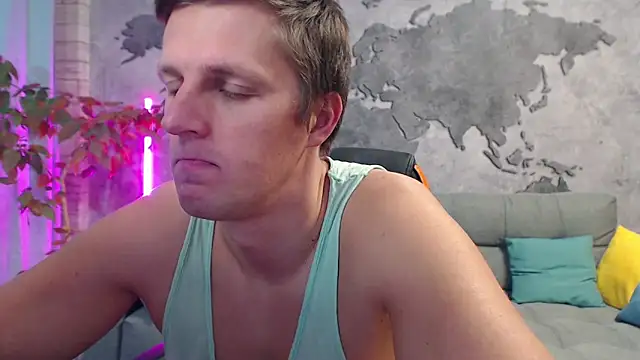 Snapshot of VikingChrisss chatting on 12.14.25 VikingChrisss online show from 12.14.25