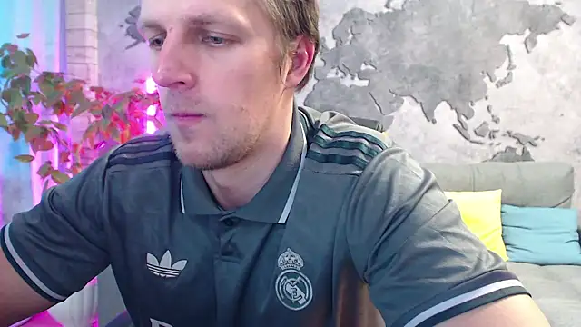 Snapshot of VikingChrisss chatting on 01.15.26 VikingChrisss online show from 01.15.26