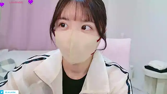 Snapshot of anchan_ chatting on 05.16.26 anchan online show from 05.16.26