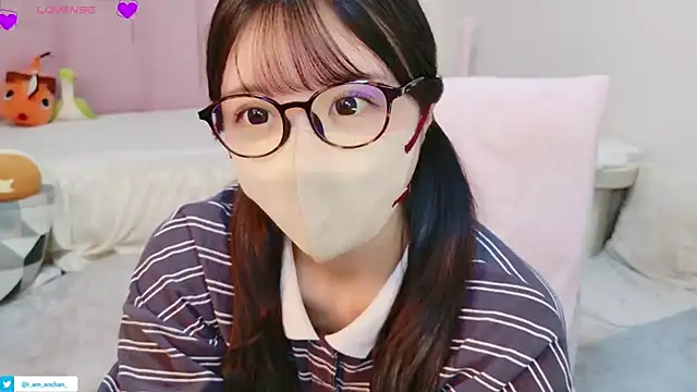 Snapshot of anchan_ chatting on 07.13.26 anchan online show from 07.13.26