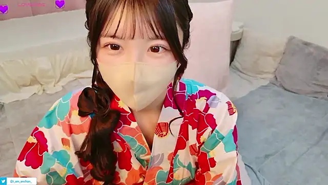 Snapshot of anchan_ chatting on 07.25.26 anchan online show from 07.25.26