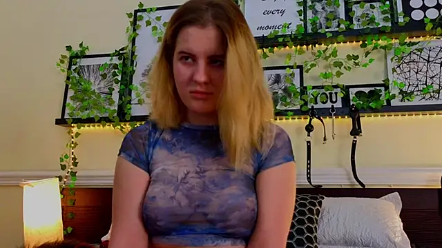 EvaTyrell online show from 12.04.24