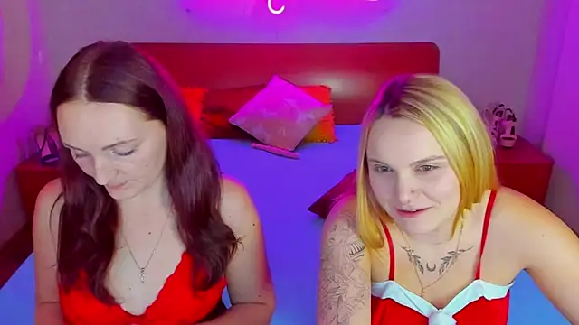 Snapshot of MagicEyess chatting on 01.04.25 MagicEyess online show from 01.04.25