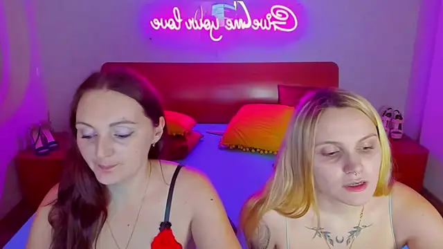 Snapshot of MagicEyess chatting on 01.11.25 MagicEyess online show from 01.11.25