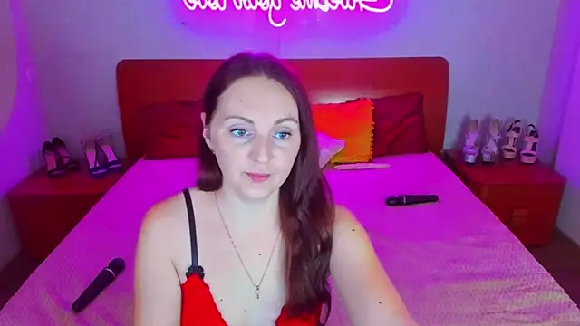 Snapshot of MagicEyess chatting on 01.19.25 MagicEyess online show from 01.19.25