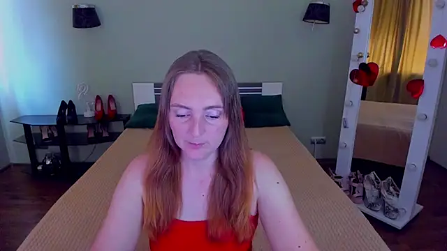 Snapshot of MagicEyess chatting on 06.19.26 MagicEyess online show from 06.19.26