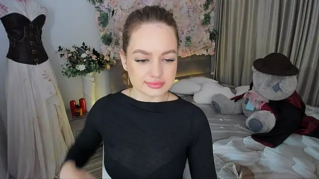 MiracleCurly online show from 11.06.25