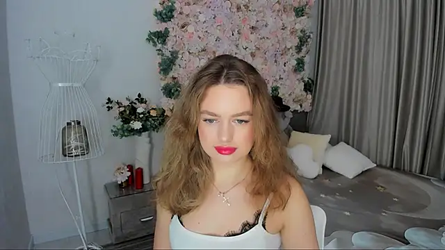 MiracleCurly online show from 11.20.25