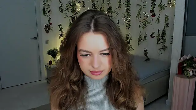 MiracleCurly online show from 04.17.26