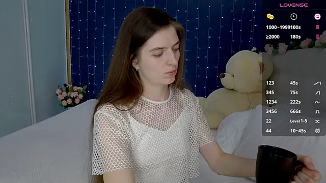 Snapshot of -Mirror-Girl- chatting on 02.01.25 -Mirror-Girl- online show from 02.01.25