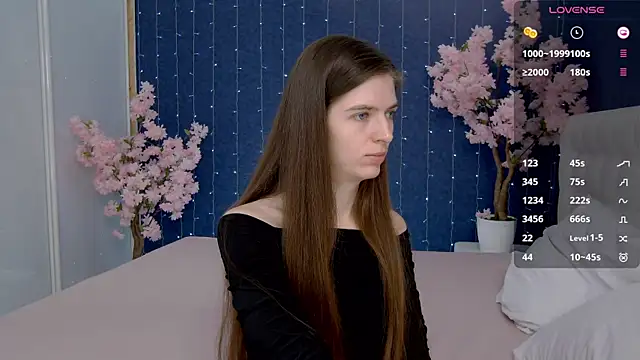 Snapshot of -Mirror-Girl- chatting on 02.06.25 -Mirror-Girl- online show from 02.06.25
