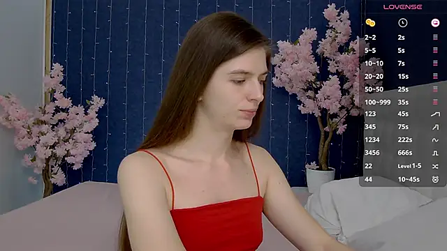Snapshot of -Mirror-Girl- chatting on 02.13.25 -Mirror-Girl- online show from 02.13.25
