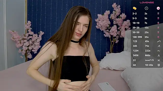 Snapshot of -Mirror-Girl- chatting on 02.23.25 -Mirror-Girl- online show from 02.23.25