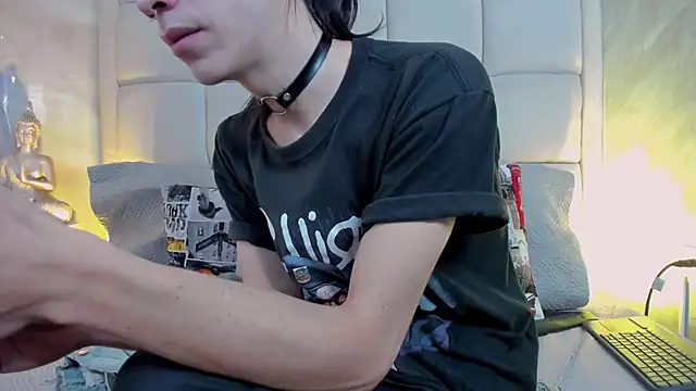 Hecatee 77 online show from 10.29.25