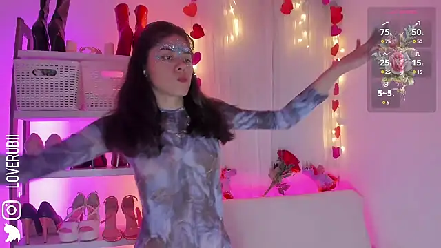 Snapshot of loverubii chatting on 02.22.25 loverubii online show from 02.22.25