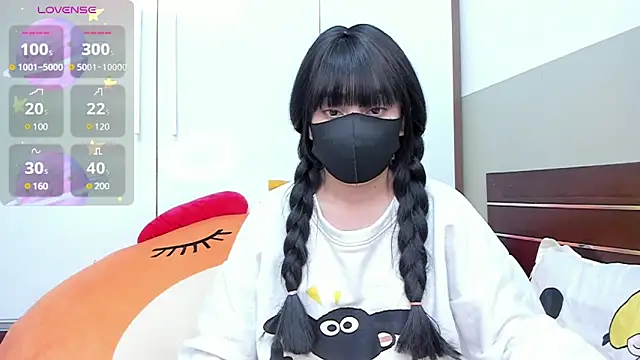 alonelove   online show from 01.24.25