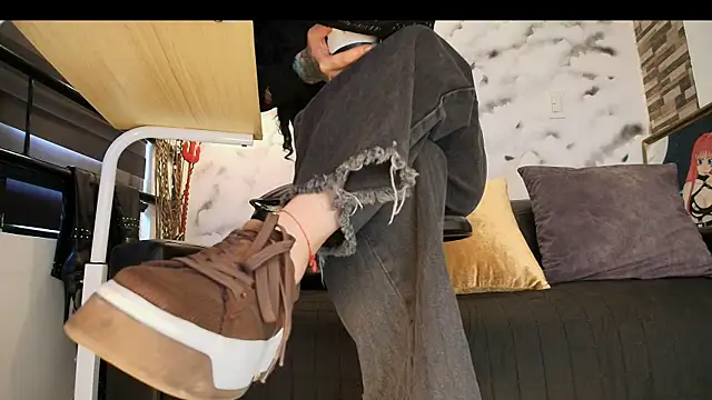 Sophie LittleS online show from 02.26.26