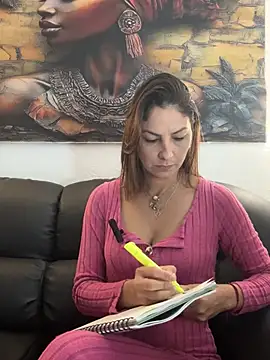 Snapshot of letiziia_sky1 chatting on 02.10.26 letiziia sky1 online show from 02.10.26