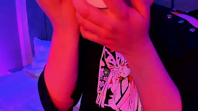 Snapshot of Satuurn_ chatting on 01.17.25 Satuurn online show from 01.17.25