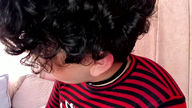 Snapshot of Satuurn_ chatting on 01.25.25 Satuurn online show from 01.25.25