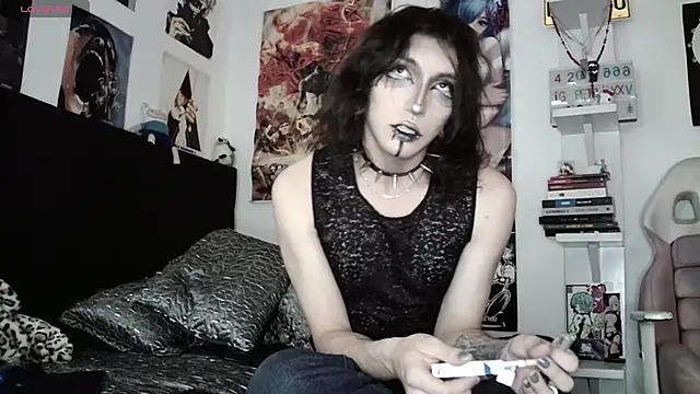 Snapshot of kiiler_queen chatting on 04.30.26 kiiler queen online show from 04.30.26