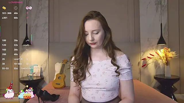 Snapshot of maltii_evans chatting on 04.17.26 maltii evans online show from 04.17.26