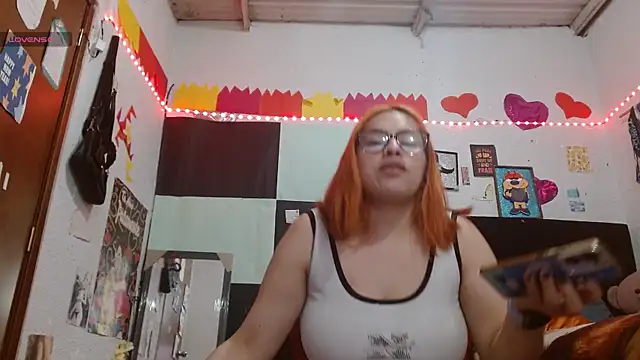 Snapshot of Saray_extrovert_ chatting on 06.23.26 Saray extrovert online show from 06.23.26