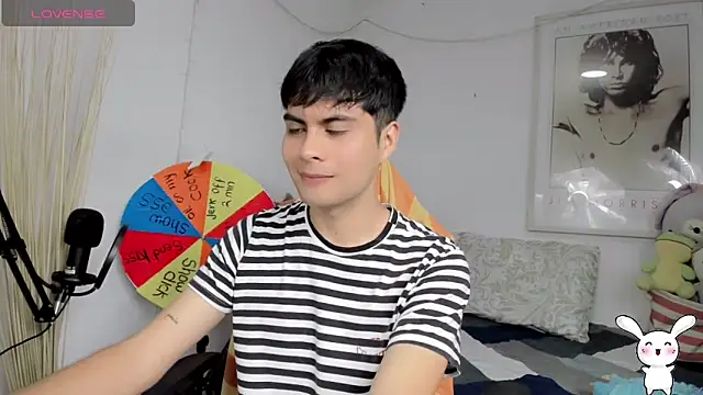 lucas cute online show from 01.09.25