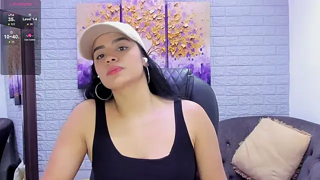 Snapshot of Paula_Desousa chatting on 10.24.25 Paula Desousa online show from 10.24.25