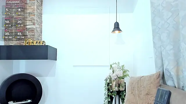 Snapshot of Paula_Desousa chatting on 11.07.25 Paula Desousa online show from 11.07.25