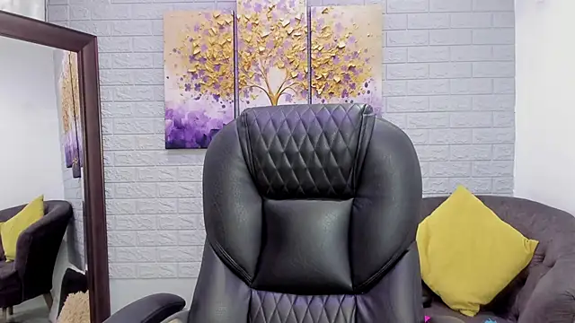 Snapshot of Paula_Desousa chatting on 11.09.25 Paula Desousa online show from 11.09.25