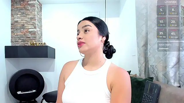 Snapshot of Paula_Desousa chatting on 11.10.25 Paula Desousa online show from 11.10.25