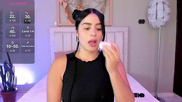 Paula Desousa online show from 03.03.26