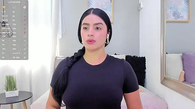 Paula Desousa online show from 03.26.26