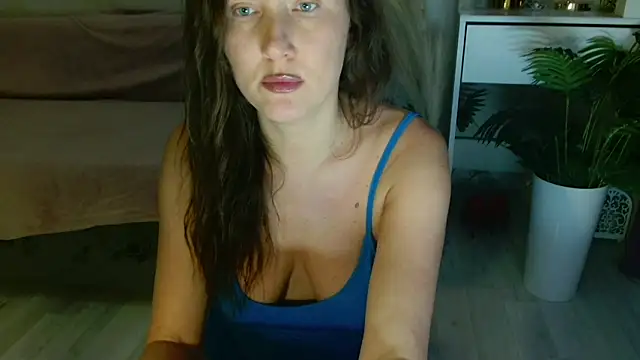 Imcarrieberry online show from 11.28.25