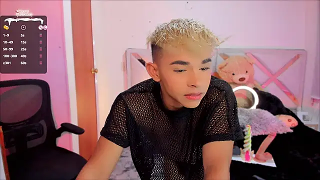 Austin connor  online show from 01.05.25