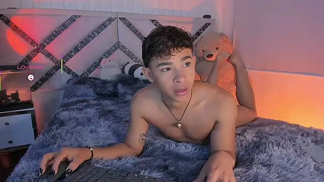 Austin connor  online show from 09.12.25