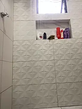 Snapshot of r0drig669 chatting on 02.02.25 r0drig669 online show from 02.02.25