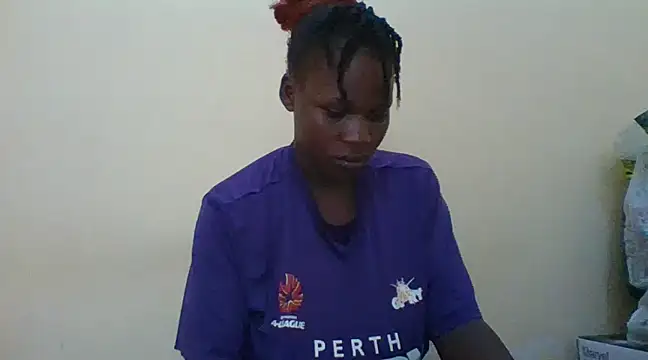 Snapshot of prettychic5 chatting on 12.11.24 prettychic5 online show from 12.11.24