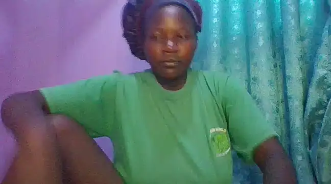 Snapshot of prettychic5 chatting on 03.06.25 prettychic5 online show from 03.06.25