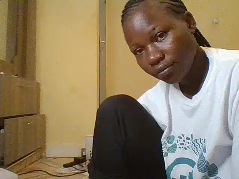 Snapshot of prettychic5 chatting on 02.16.26 prettychic5 online show from 02.16.26