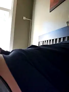 Snapshot of adriaan1975 chatting on 09.28.25 adriaan1975 online show from 09.28.25