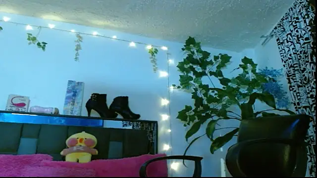 DULCE ZOE online show from 02.03.25