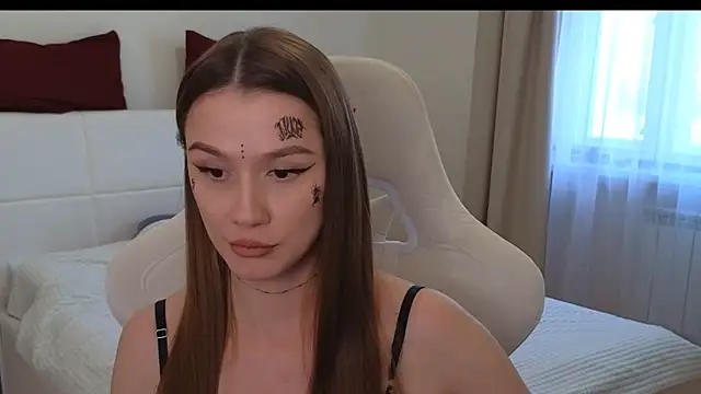 Snapshot of Madi_soon chatting on 01.21.25 Madi soon online show from 01.21.25