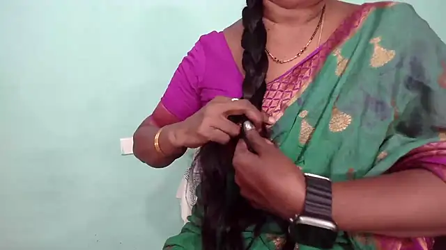 Snapshot of shrutitelugu69 chatting on 03.26.26 shrutitelugu69 online show from 03.26.26