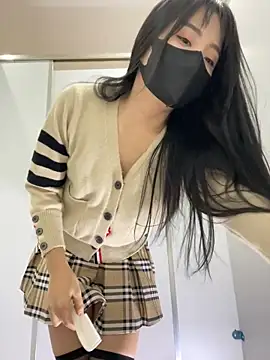 Snapshot of Asia-Lynn chatting on 01.08.25 Asia-Lynn online show from 01.08.25