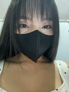 Snapshot of Asia-Lynn chatting on 09.10.25 Asia-Lynn online show from 09.10.25