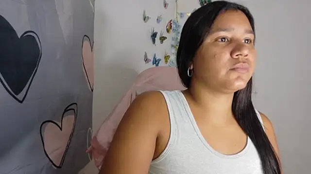 lucy hairypussy83 online show from 12.04.25