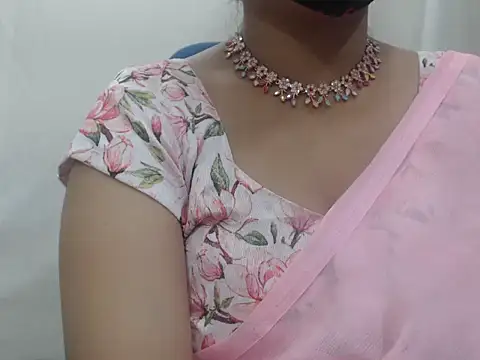 Lovely Siri 23 online show from 12.22.25