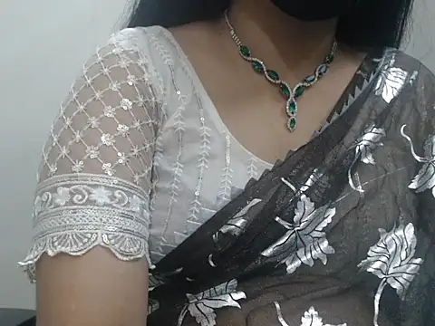 Snapshot of Lovely_Siri_23 chatting on 05.09.26 Lovely Siri 23 online show from 05.09.26